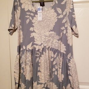 Agnes and dora  large muse